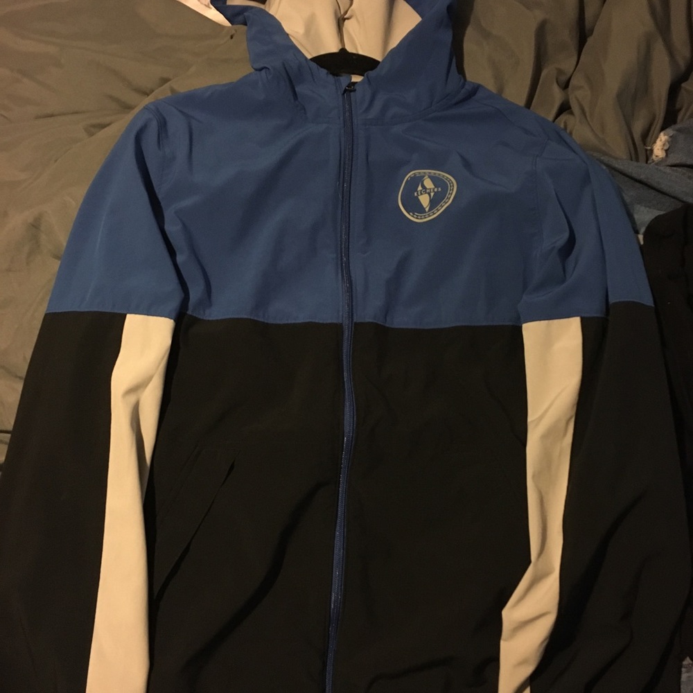 Comfortable to wear but it’s not warm enough